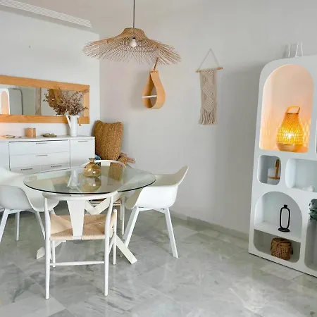 Marina Sunrise Apartment